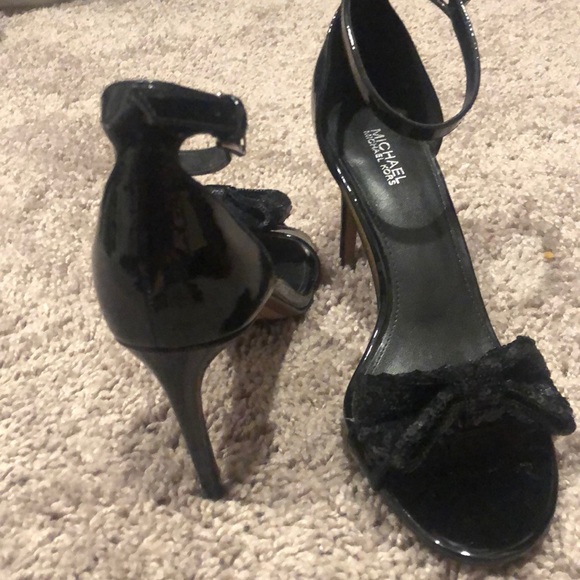 Micheal Kor heels - Picture 2 of 5